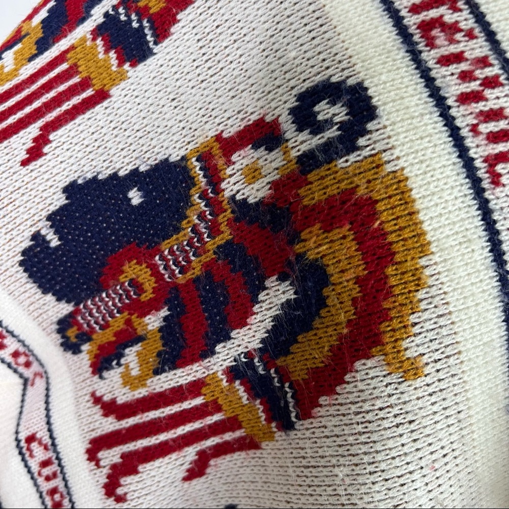 Vintage 70s Circa Cuauhtemoc Aztec Tribal Knit Fringe Poncho Shawl One Size - Picture 5 of 6